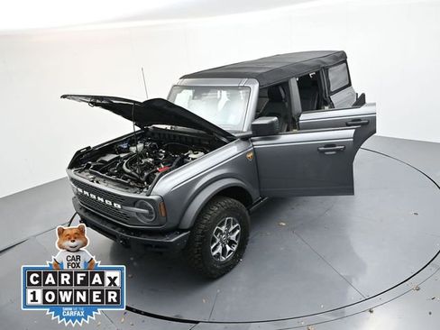 Used 2024 Ford Bronco Badlands image 39
