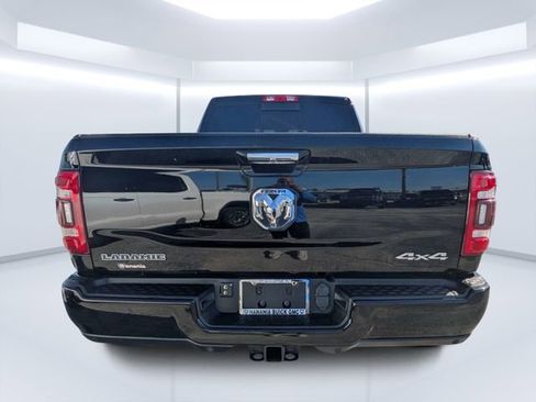 Used 2021 RAM 2500 Laramie w/ Body Color Bumper Group AWD/4WD image 4