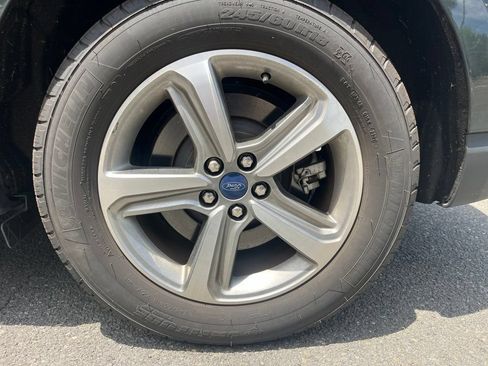 Used 2022 Ford Edge SEL w/ Convenience Package AWD/4WD image 12