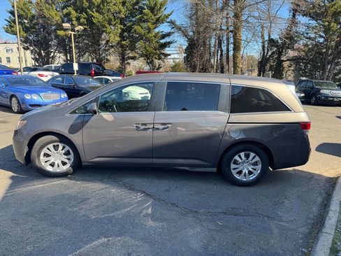 Used 2015 Honda Odyssey EX image 4