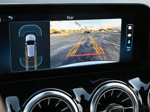 Certified 2025 Mercedes-Benz GLA 250 image 26