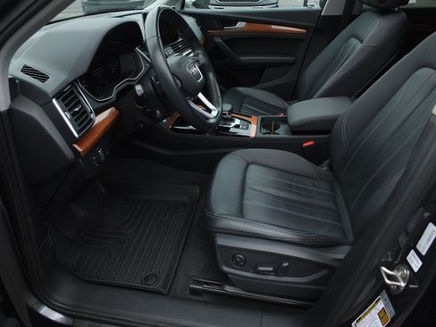 Used 2023 Audi Q5 2.0T Premium Plus AWD/4WD image 12