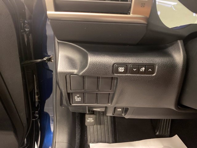 Used 2014 Lexus IS 350 w/ Luxury Package w/Brown Wood RWD image 19