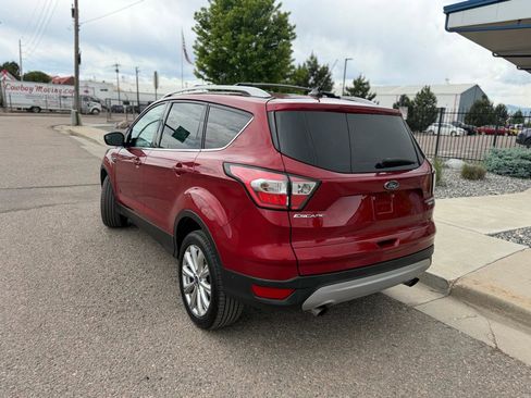 Used 2018 Ford Escape Titanium AWD/4WD image 3