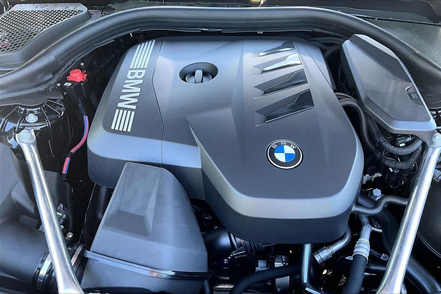 Used 2026 BMW 530i w/ Premium Package RWD image 17