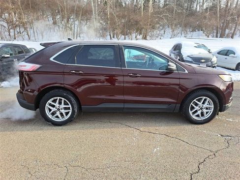 Used 2024 Ford Edge SEL image 5