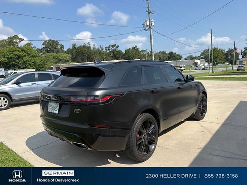 Used 2019 Land Rover Range Rover Velar R-Dynamic SE AWD/4WD image 2