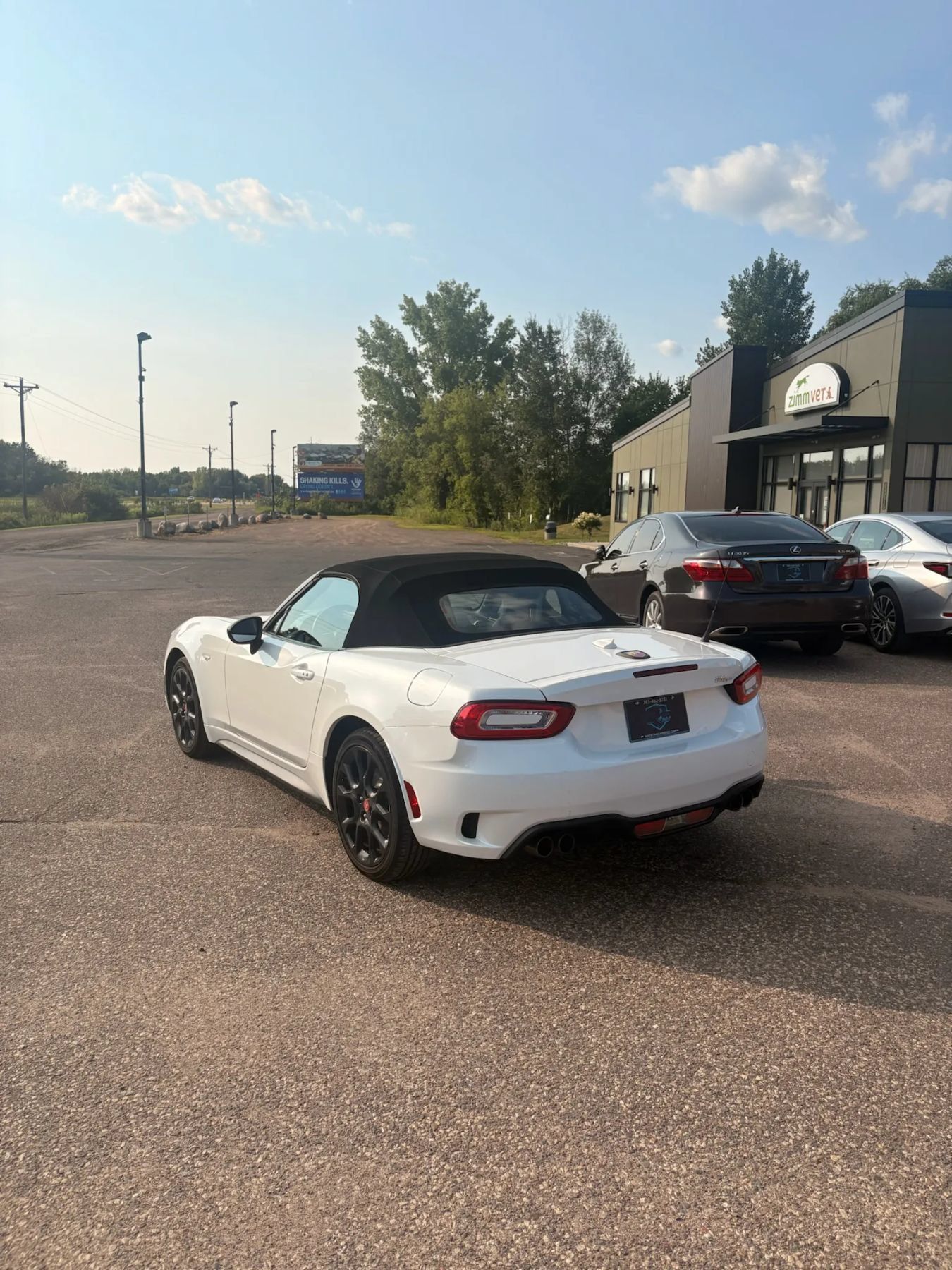 Used 2019 FIAT 124 Spider Abarth w/ Navigation & Sound Group RWD image 8