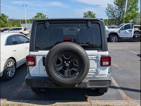 Used 2019 Jeep Wrangler Unlimited Sport AWD/4WD image 6