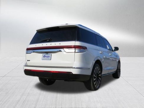 Used 2024 Lincoln Navigator Black Label image 3