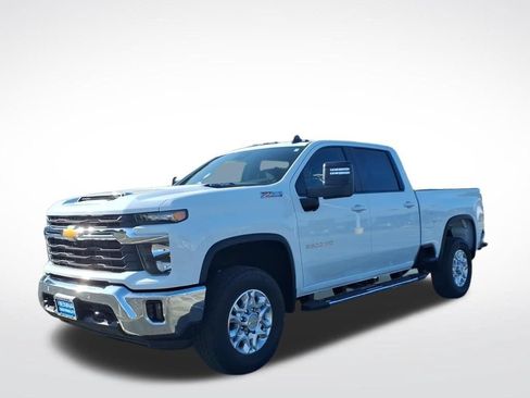 New 2026 Chevrolet Silverado 3500 LT w/ All Star Edition AWD/4WD image 8