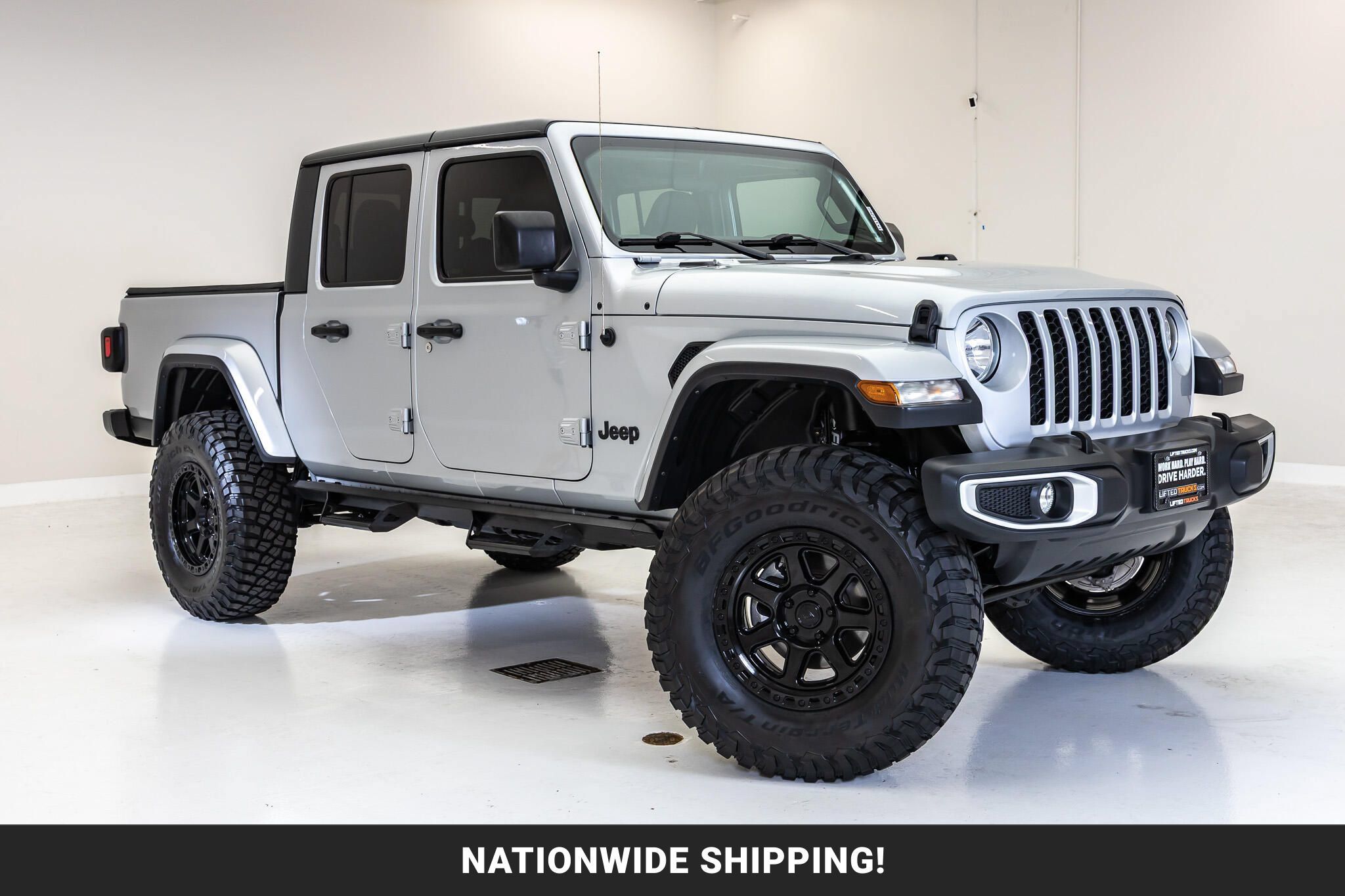 Used 2023 Jeep Gladiator Sport AWD/4WD image 1