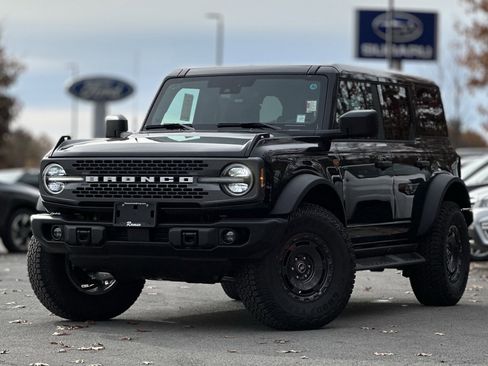 New 2025 Ford Bronco Badlands w/ Sasquatch Package image 1
