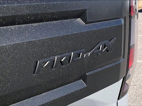 New 2026 Nissan Frontier PRO-4X w/ Pro-4x Convenience Package image 9