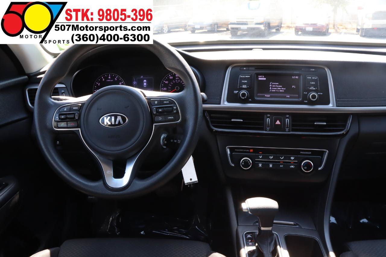Used 2017 Kia Optima LX w/ Option Group 014 FWD image 17