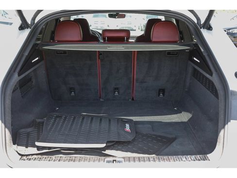 Used 2022 Audi SQ8 Premium Plus AWD/4WD image 28
