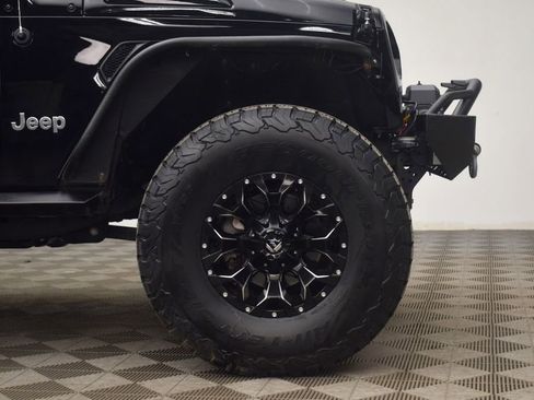 Used 2020 Jeep Wrangler Sport AWD/4WD image 30