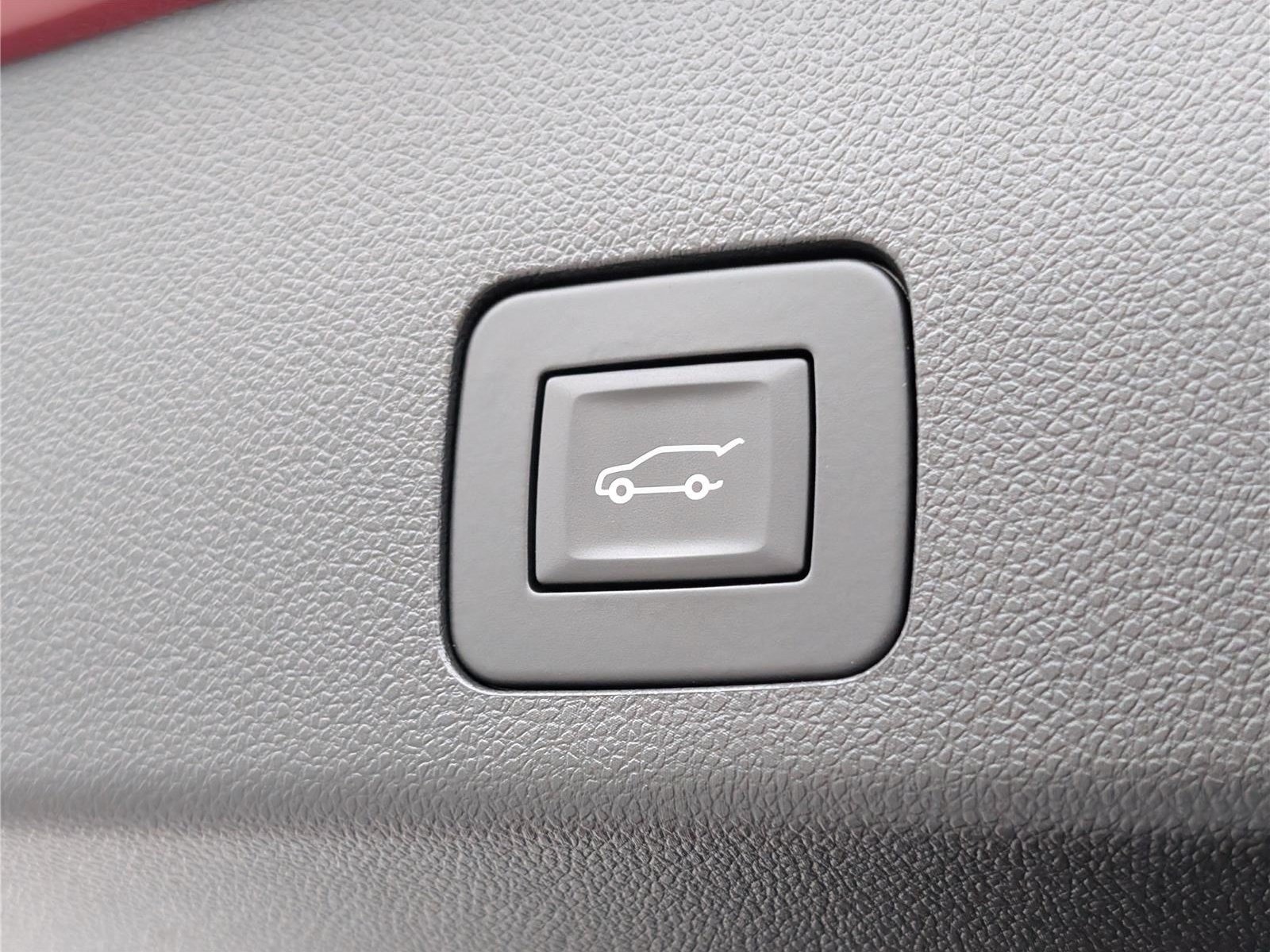 Used 2023 Buick Encore GX Essence w/ Experience Buick Package AWD/4WD image 14