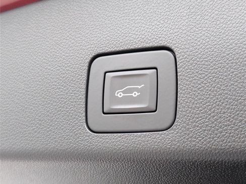 Used 2023 Buick Encore GX Essence w/ Experience Buick Package AWD/4WD image 14