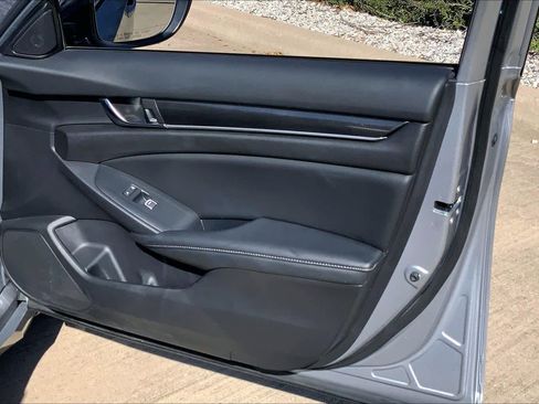 Used 2022 Honda Accord Sport image 22