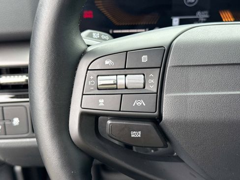 Used 2026 Kia Sportage EX FWD image 32