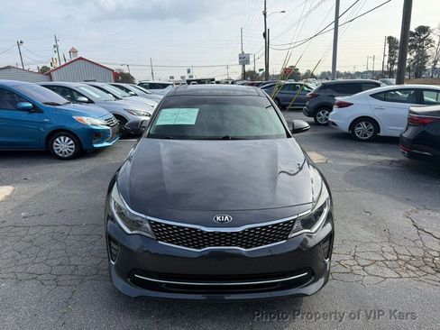 Used 2018 Kia Optima S w/ Panoramic Sunroof Package image 2