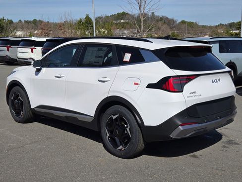 New 2026 Kia Sportage EX w/ EX Panorama Roof Package FWD image 5