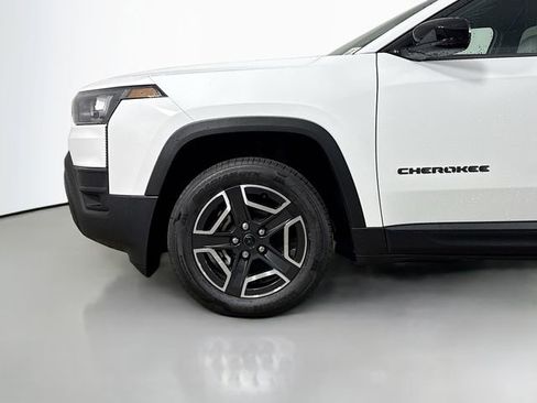 New 2026 Jeep Cherokee Limited image 30