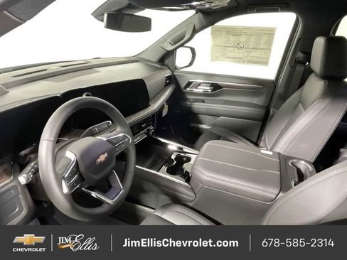 New 2026 Chevrolet Suburban LT w/ Comfort Package image 40