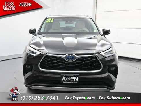 Used 2021 Toyota Highlander Platinum AWD/4WD image 3
