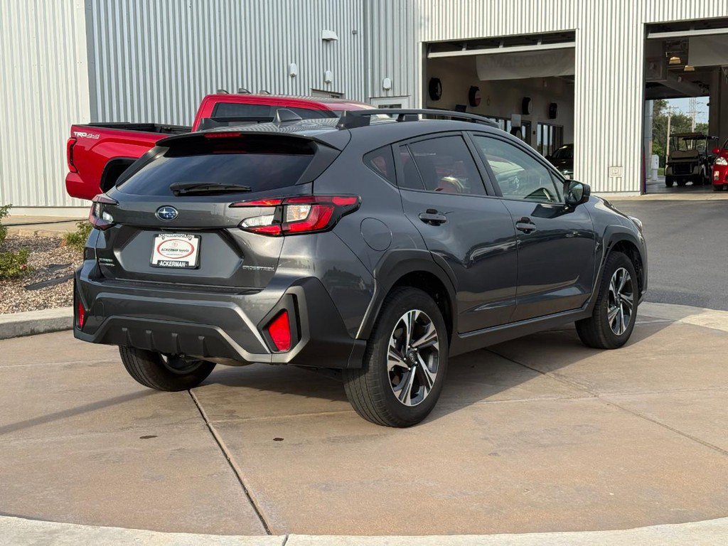 Used 2024 Subaru Crosstrek 2.0i Premium AWD/4WD image 5