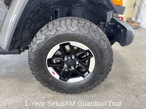 Used 2020 Jeep Wrangler Unlimited Rubicon w/ Dual Top Group AWD/4WD image 24