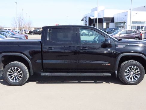 Used 2020 GMC Sierra 1500 AT4 w/ Off-Road Performance Package AWD/4WD image 8
