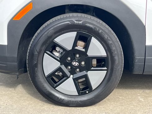 Certified 2025 Hyundai Santa Fe SEL image 26