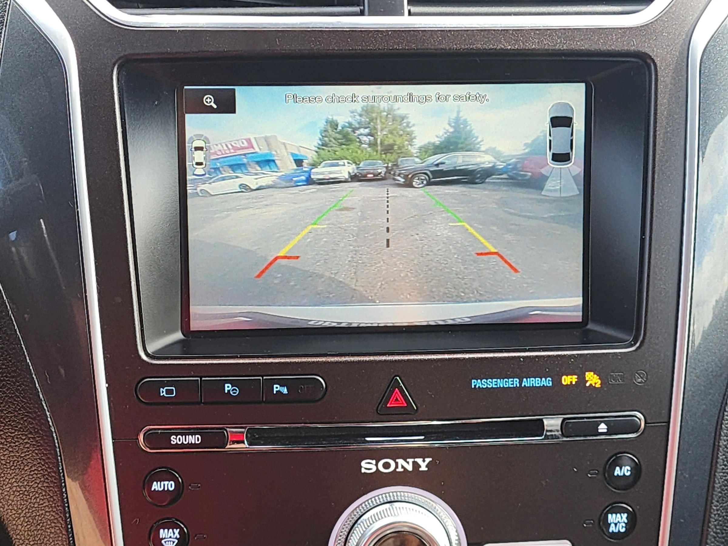 Used 2016 Ford Explorer Limited w/ Equipment Group 301A AWD/4WD image 16