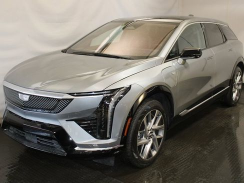 New 2026 Cadillac Optiq Luxury 1 image 1