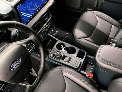 Used 2025 Ford Maverick Lariat w/ Black Appearance Package AWD/4WD image 16