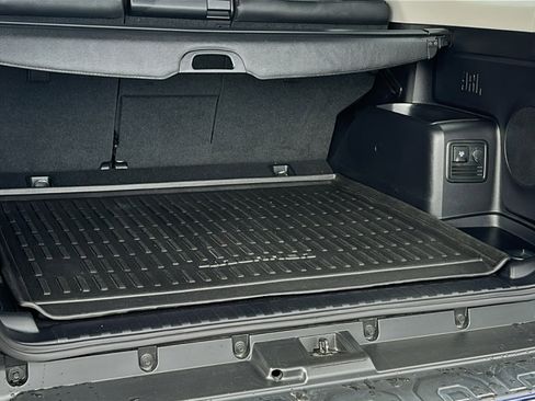 Used 2020 Toyota 4Runner Limited image 27