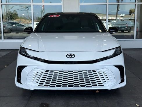 Used 2026 Toyota Camry XSE FWD image 4