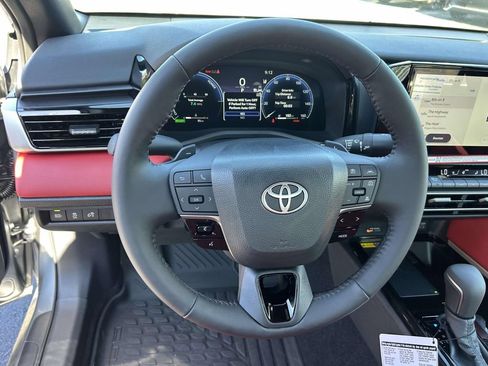 New 2026 Toyota Camry SE FWD image 19