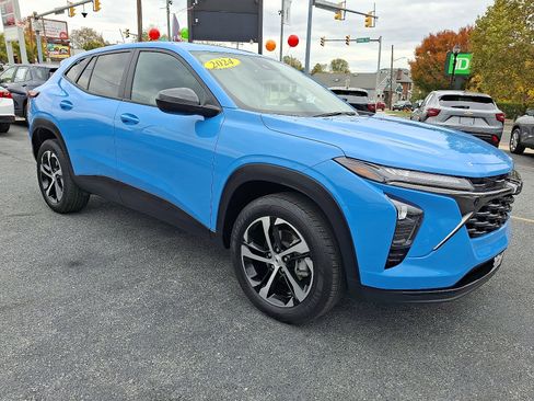 Used 2024 Chevrolet Trax RS w/ Driver Confidence Package image 7