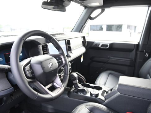 New 2026 Ford Bronco Badlands AWD/4WD image 13