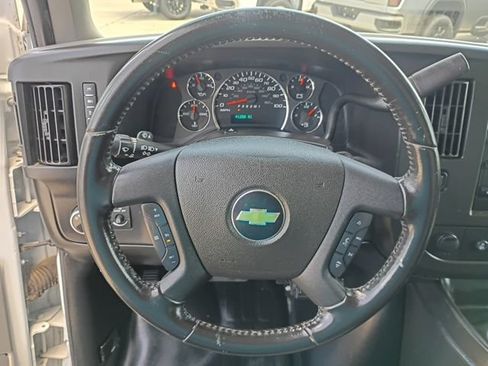 Used 2020 Chevrolet Express 3500 w/ Power Convenience Package RWD image 10