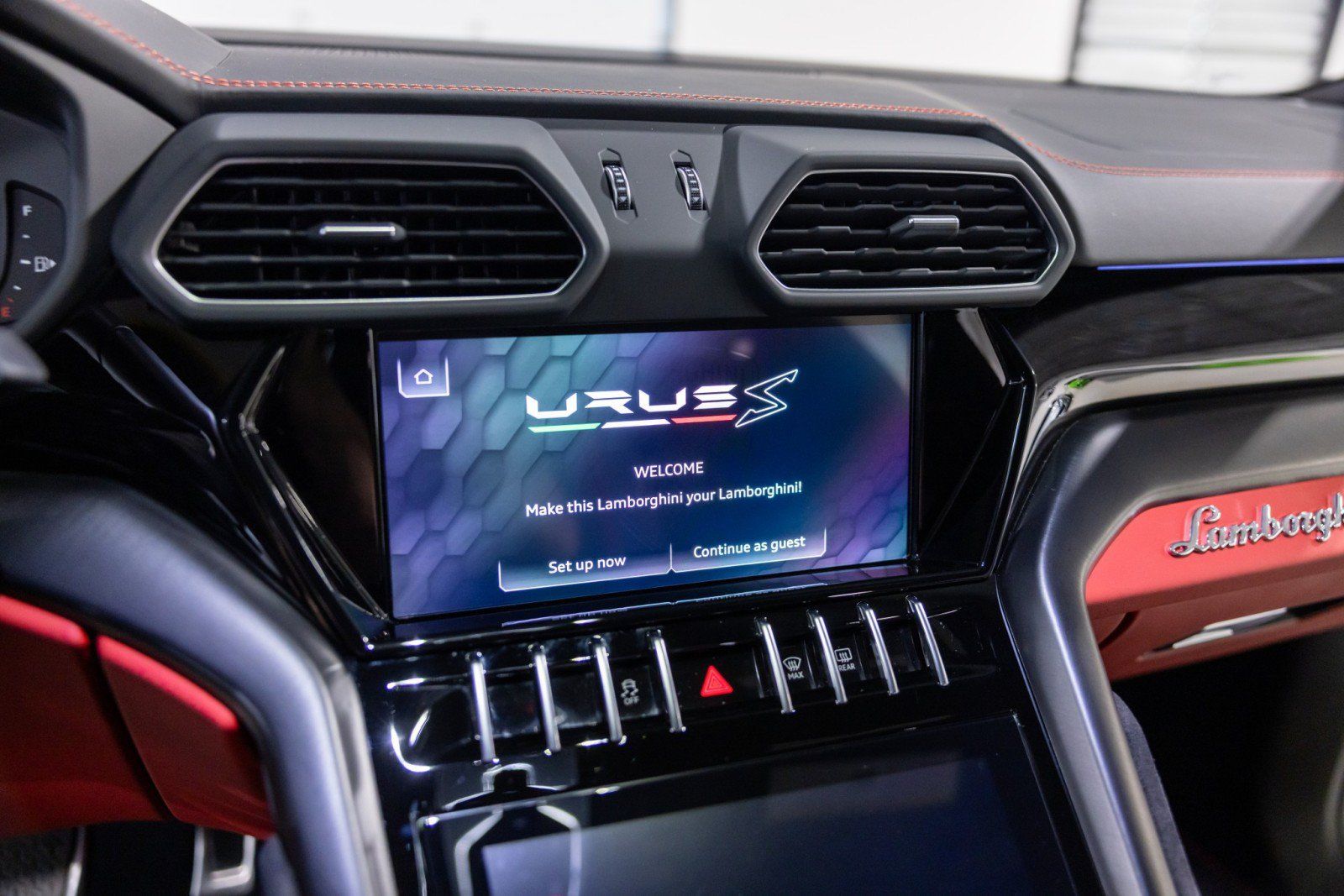Used 2024 Lamborghini Urus S AWD/4WD image 42