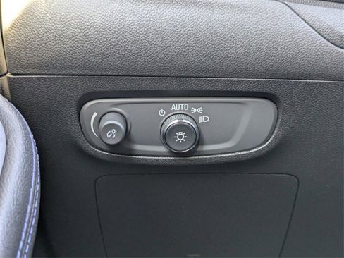 Used 2025 Buick Encore GX Sport Touring w/ Comfort Package image 28