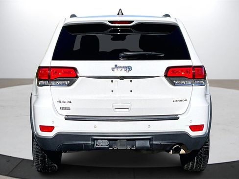 Certified 2021 Jeep Grand Cherokee Laredo image 8