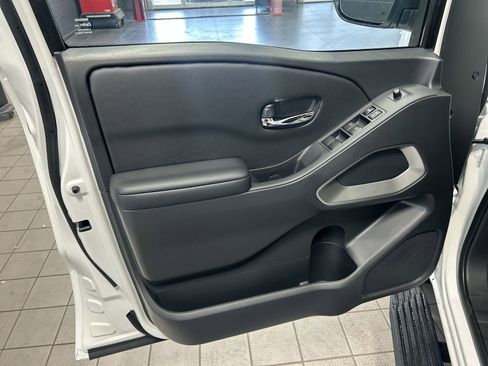 New 2026 Nissan Frontier SV w/ SV Convenience Package image 25