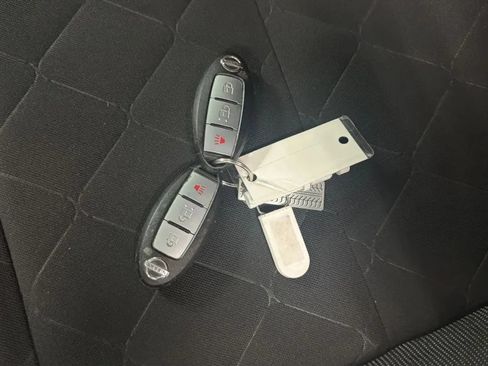 Used 2020 Nissan Kicks S FWD image 30