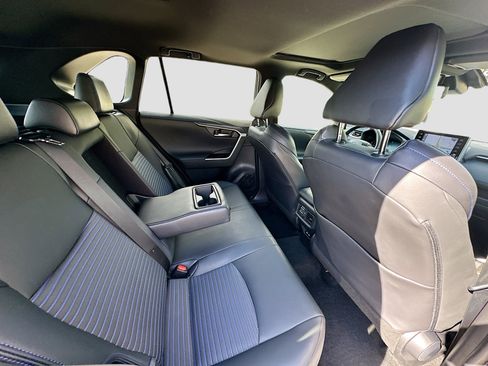 Used 2021 Toyota RAV4 XSE image 31