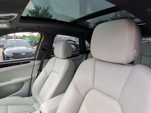 Used 2021 Porsche Macan S AWD/4WD image 23